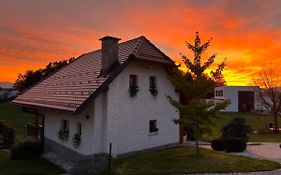 Holiday Home Dobrotin