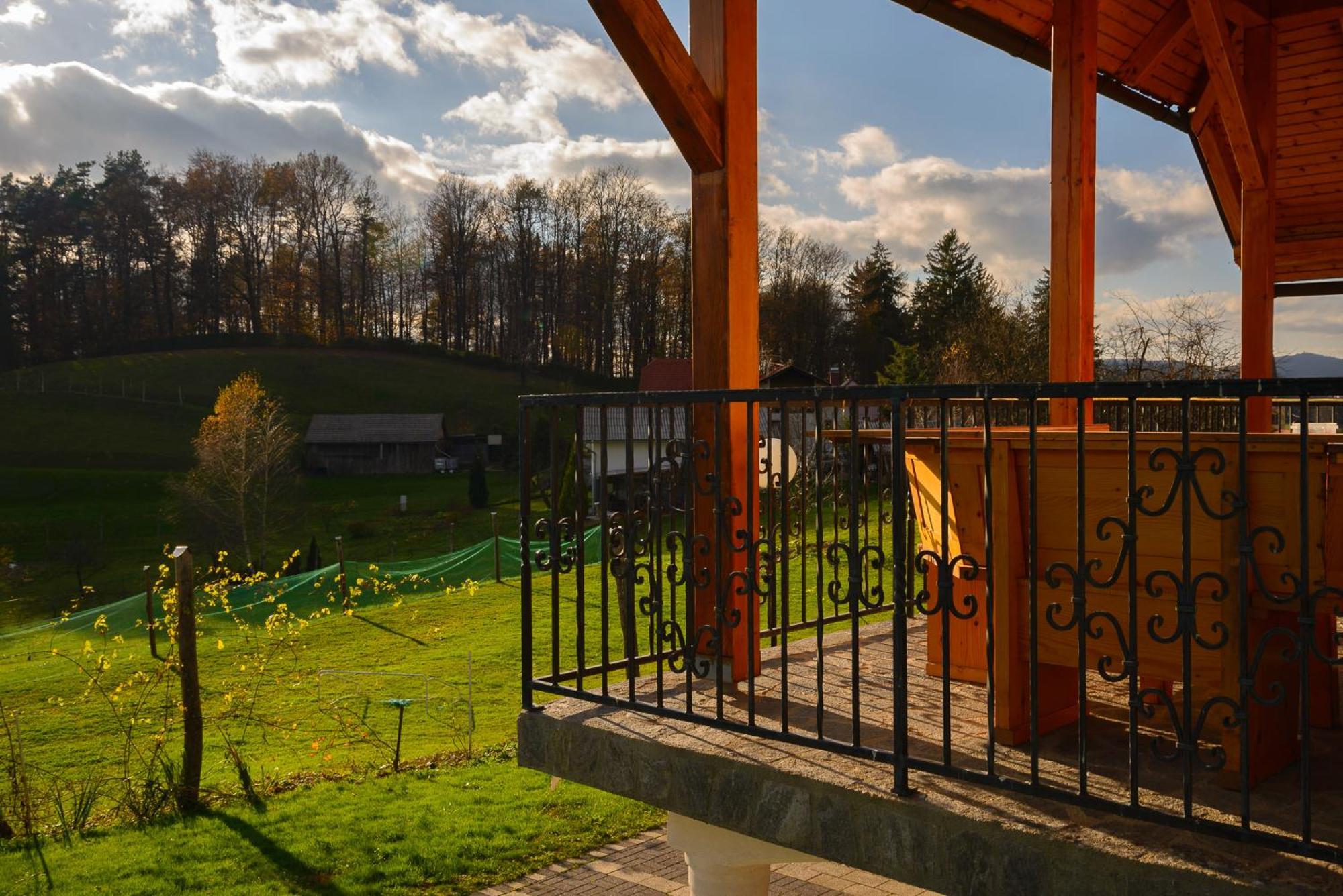 Holiday Home Dobrotin Vojnik Esterno foto
